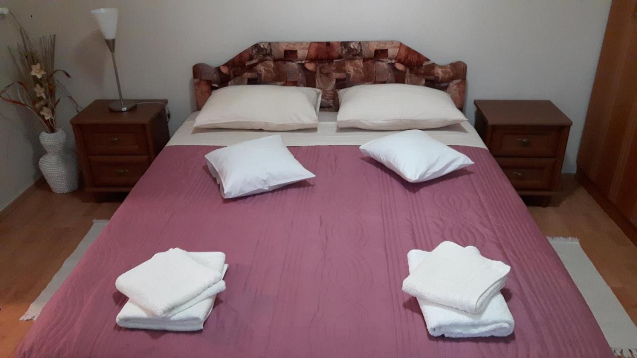 Apartments Penovic Kotor Bagian luar foto