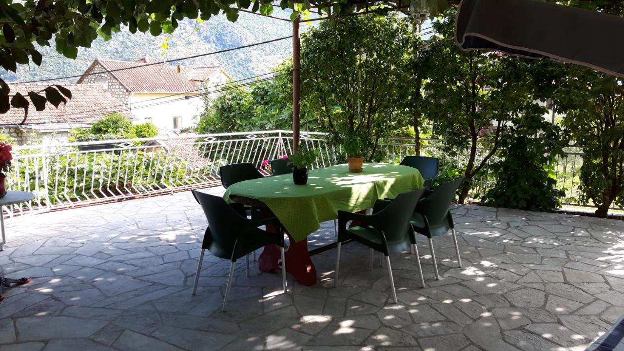 Apartments Penovic Kotor Bagian luar foto