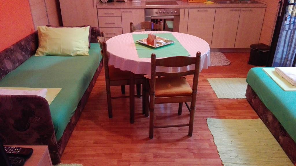 Apartments Penovic Kotor Bagian luar foto