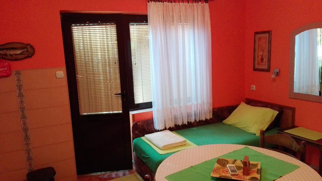Apartments Penovic Kotor Bagian luar foto